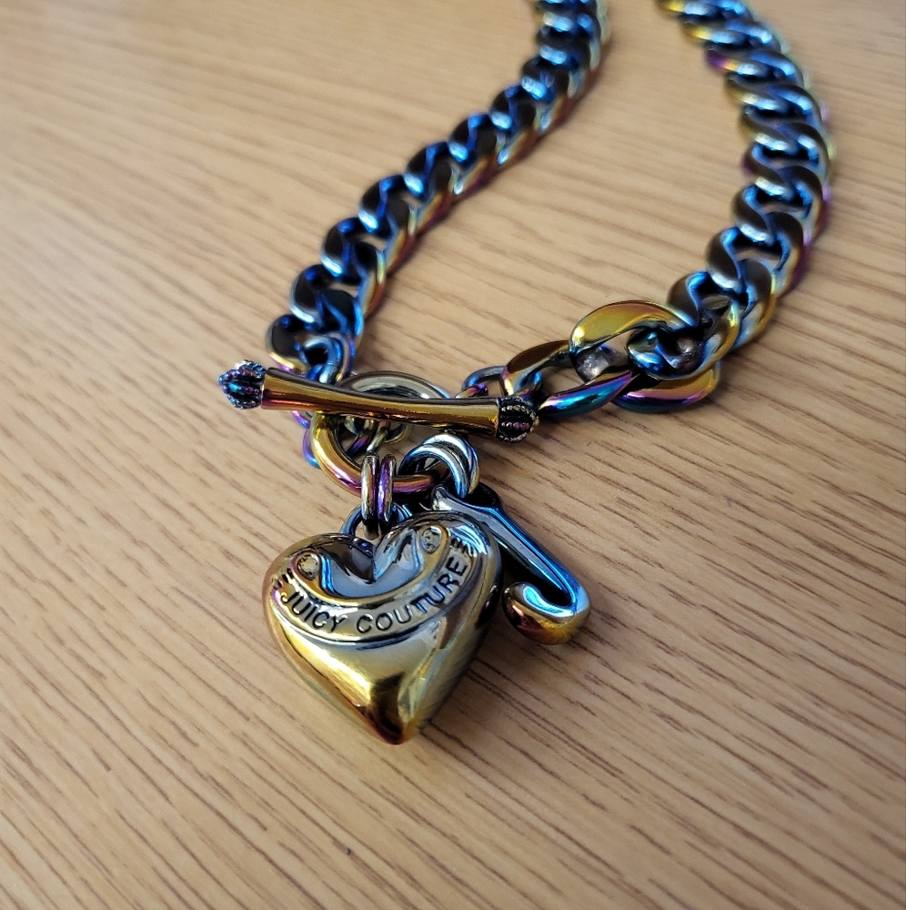 EXTREMELY RARE Iridescent Juicy Couture Vintage Heart Necklace